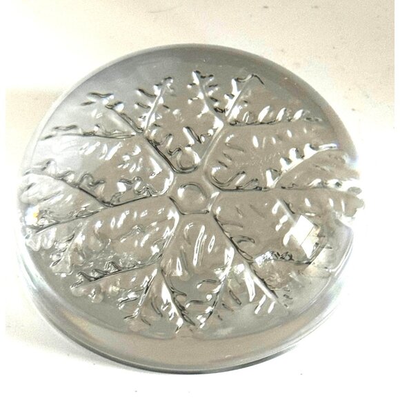 Garanti France Cristal 24% Lead Crystal Glass Christmas Snowflake Paperweight - Picture 9 of 12